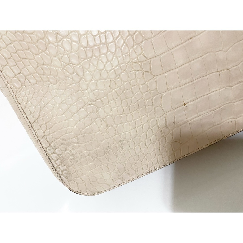 GUESS Croco Faux Leather Texture Tote Bag - Picture 7 of 16